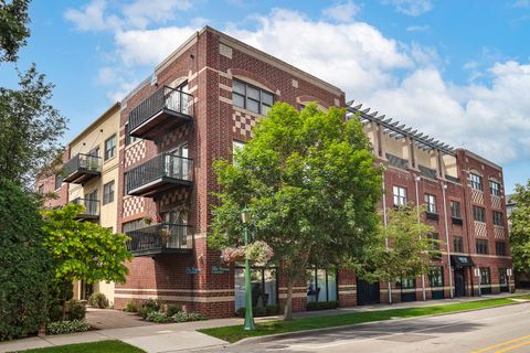 Photo of 1107 Greenleaf Avenue #2F, Wilmette, IL 60091 (MLS # 12676368)