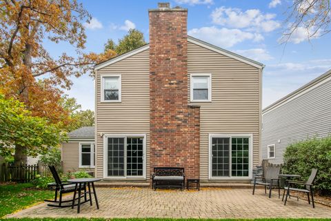 Tiny photo for 1653 McCraren Road, Highland Park, IL 60035 (MLS # 12500090)