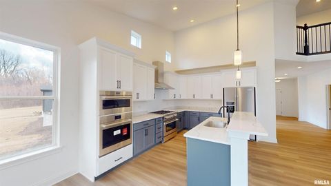 Tiny photo for Lot 15 Faiths Way, Bettendorf, IA 52722 (MLS # 12605873)