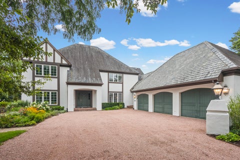 Photo of 704 Burr Ridge Club, Burr Ridge, IL 60527 (MLS # 12684766)