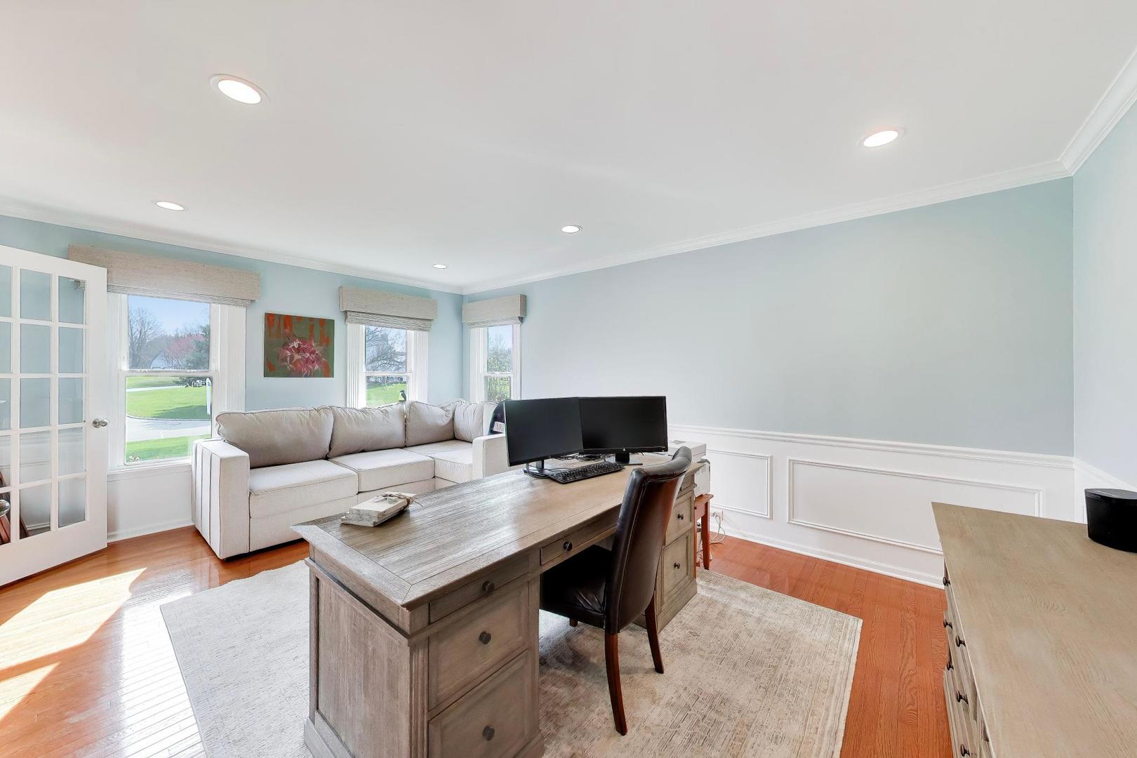 21752 N Mayfield Lane