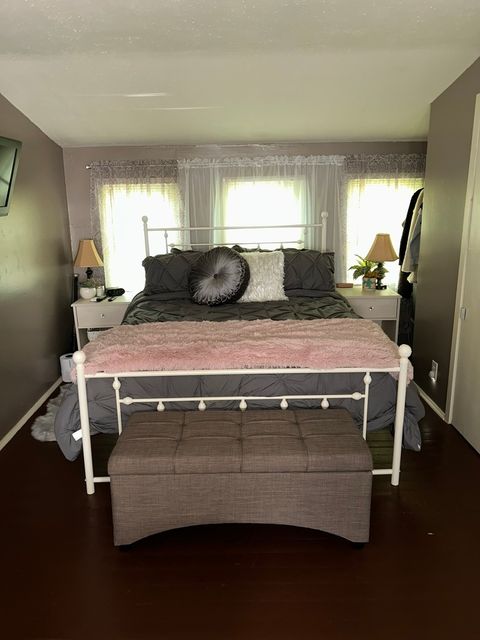 Tiny photo for 823 N 10th Street, Mt Vernon, IL 62864 (MLS # 12631590)