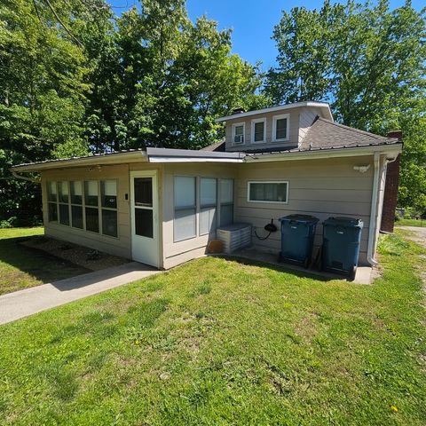 Tiny photo for 823 N 10th Street, Mt Vernon, IL 62864 (MLS # 12631590)