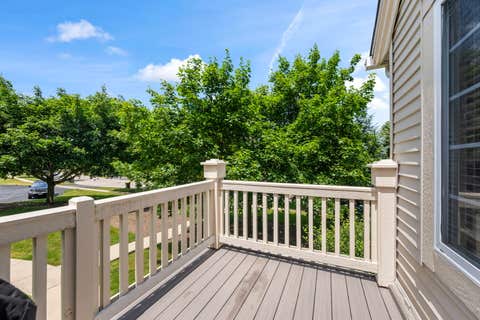 Tiny photo for 557 Cary Woods Circle, Cary, IL 60013 (MLS # 12670120)