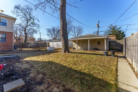 Tiny photo for 2116 S 21st Avenue, Broadview, IL 60155 (MLS # 12574089)