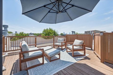 Tiny photo for 2520 N Southport Avenue #3N, Chicago, IL 60614 (MLS # 12668866)