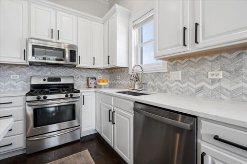 Tiny photo for 2520 N Southport Avenue #3N, Chicago, IL 60614 (MLS # 12668866)