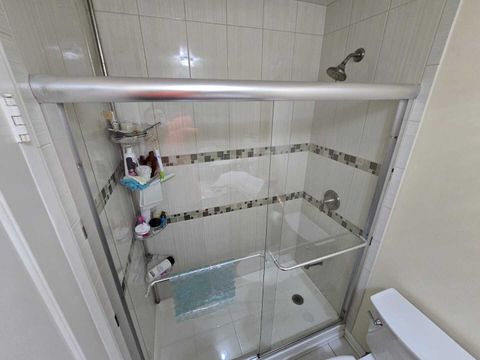 Tiny photo for 7033 N Kedzie Avenue #606, Chicago, IL 60645 (MLS # 12400461)