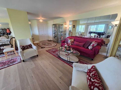 Tiny photo for 7033 N Kedzie Avenue #606, Chicago, IL 60645 (MLS # 12400461)