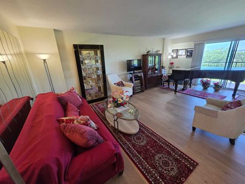 Tiny photo for 7033 N Kedzie Avenue #606, Chicago, IL 60645 (MLS # 12400461)