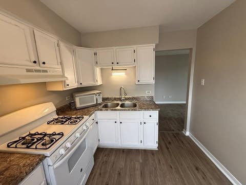 Tiny photo for 690 Marilyn Avenue #206, Glendale Heights, IL 60139 (MLS # 12722167)