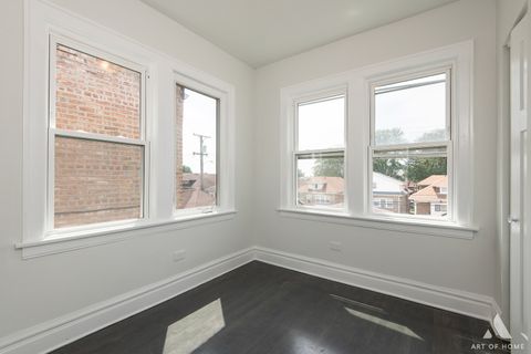 Tiny photo for 1820 Gunderson Avenue #2, Berwyn, IL 60402 (MLS # 12531132)