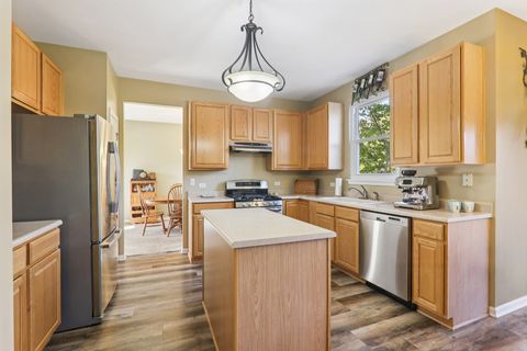 Tiny photo for 4811 Princeton Lane, Lake In The Hills, IL 60156 (MLS # 12501365)