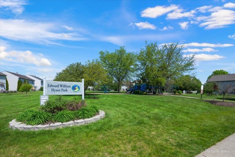 Tiny photo for 9 Crimson Court #9, Lake In The Hills, IL 60156 (MLS # 12584637)