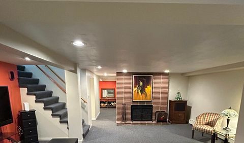 Tiny photo for 125 N Oak Leaf Drive, Addison, IL 60101 (MLS # 12647775)
