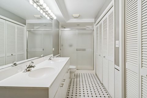 Tiny photo for 1653 N Belmont Court, Arlington Heights, IL 60004 (MLS # 12521185)