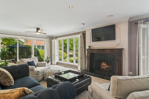 Tiny photo for 1653 N Belmont Court, Arlington Heights, IL 60004 (MLS # 12521185)