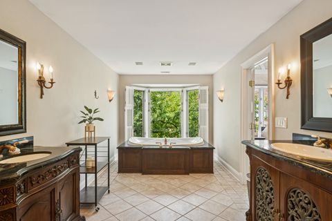 Tiny photo for 1653 N Belmont Court, Arlington Heights, IL 60004 (MLS # 12521185)