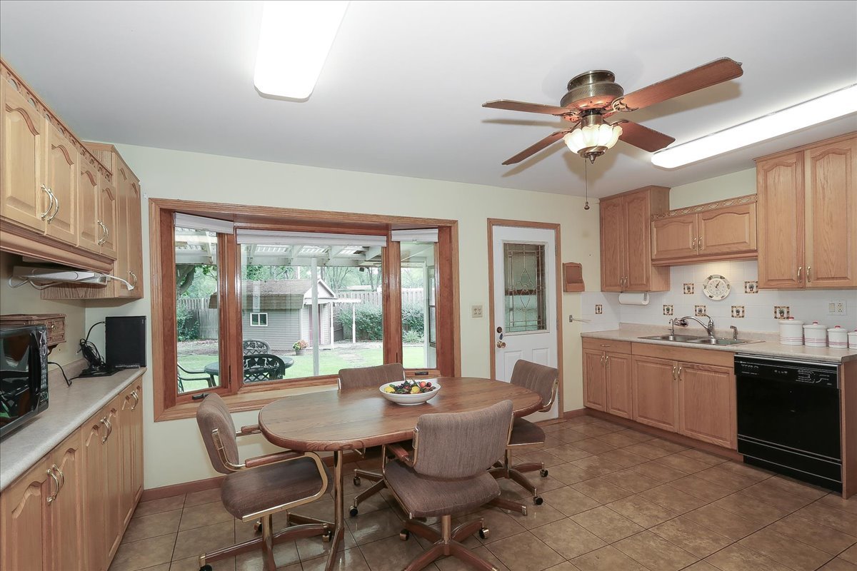 1105 Stratford Lane