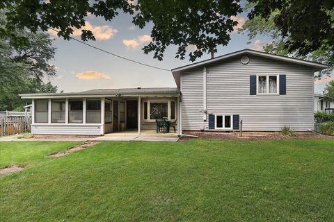 Tiny photo for 1105 Stratford Lane, Hanover Park, IL 60133 (MLS # 12446286)