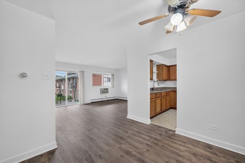 Tiny photo for 703 Fullerton Avenue #207, Glendale Heights, IL 60139 (MLS # 12690943)