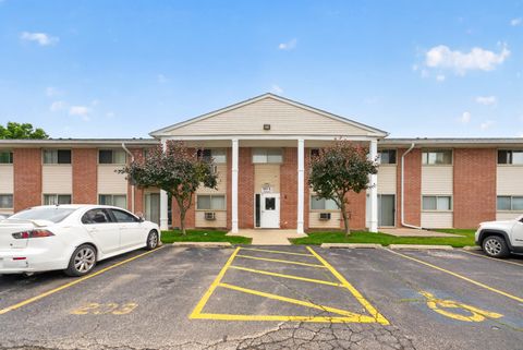 Photo of 703 Fullerton Avenue #207, Glendale Heights, IL 60139 (MLS # 12690943)