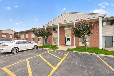 Tiny photo for 703 Fullerton Avenue #207, Glendale Heights, IL 60139 (MLS # 12690943)
