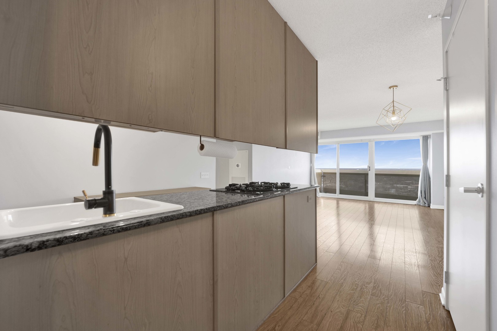 1720 Maple Avenue 2580