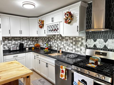 Tiny photo for 327 Tulsa Avenue, Carpentersville, IL 60110 (MLS # 12514021)