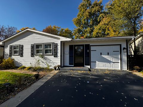 327 Tulsa Avenue Carpentersville IL 60110