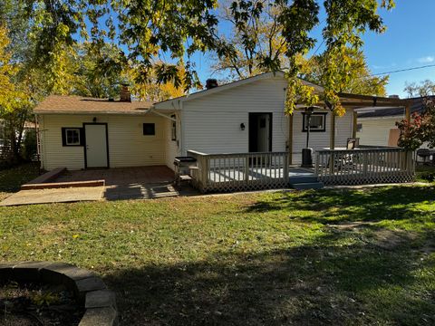 Tiny photo for 327 Tulsa Avenue, Carpentersville, IL 60110 (MLS # 12514021)