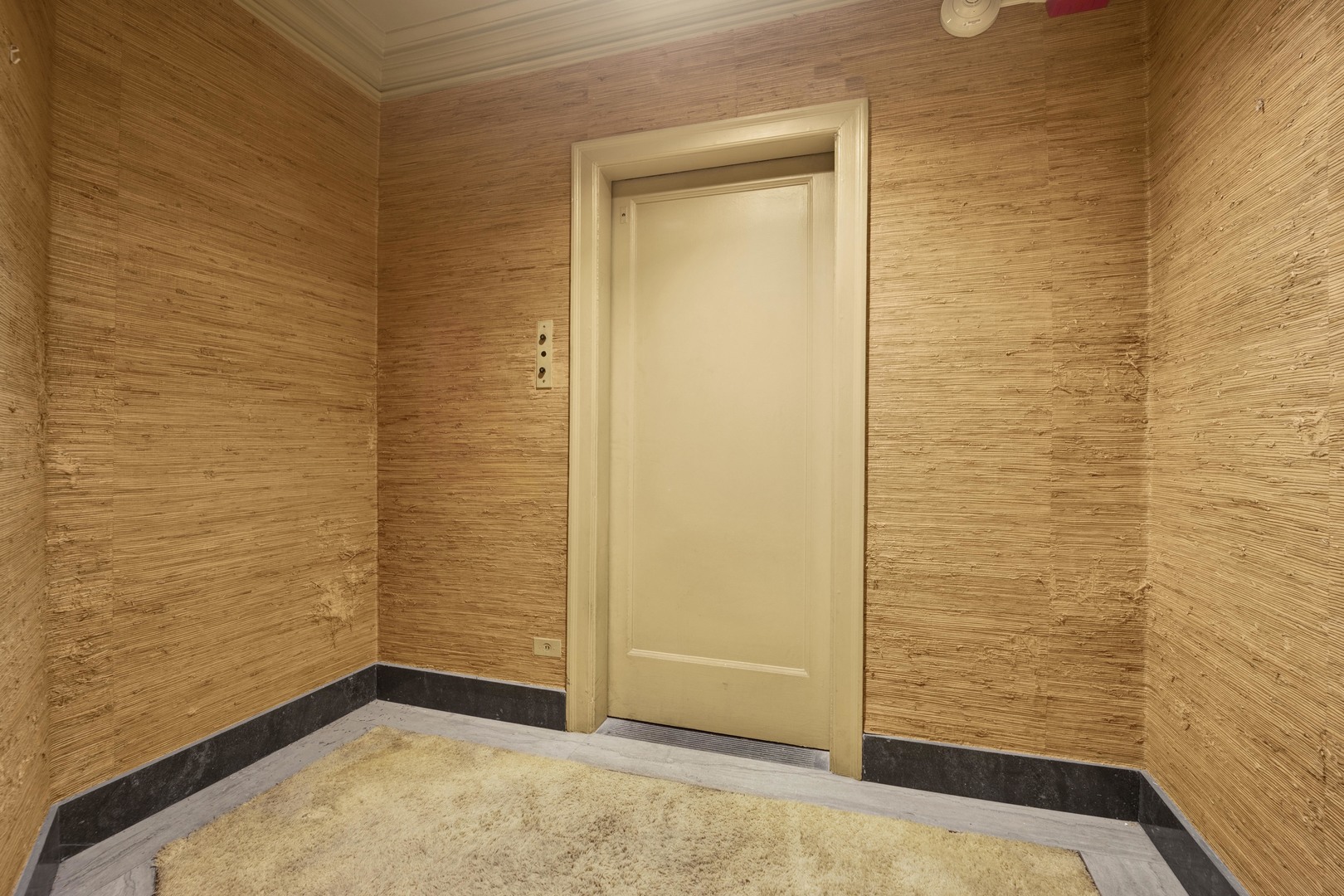 3300 N Lake Shore Drive 13C