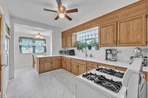 Tiny photo for 2707 Cuyler Avenue, Berwyn, IL 60402 (MLS # 12520308)