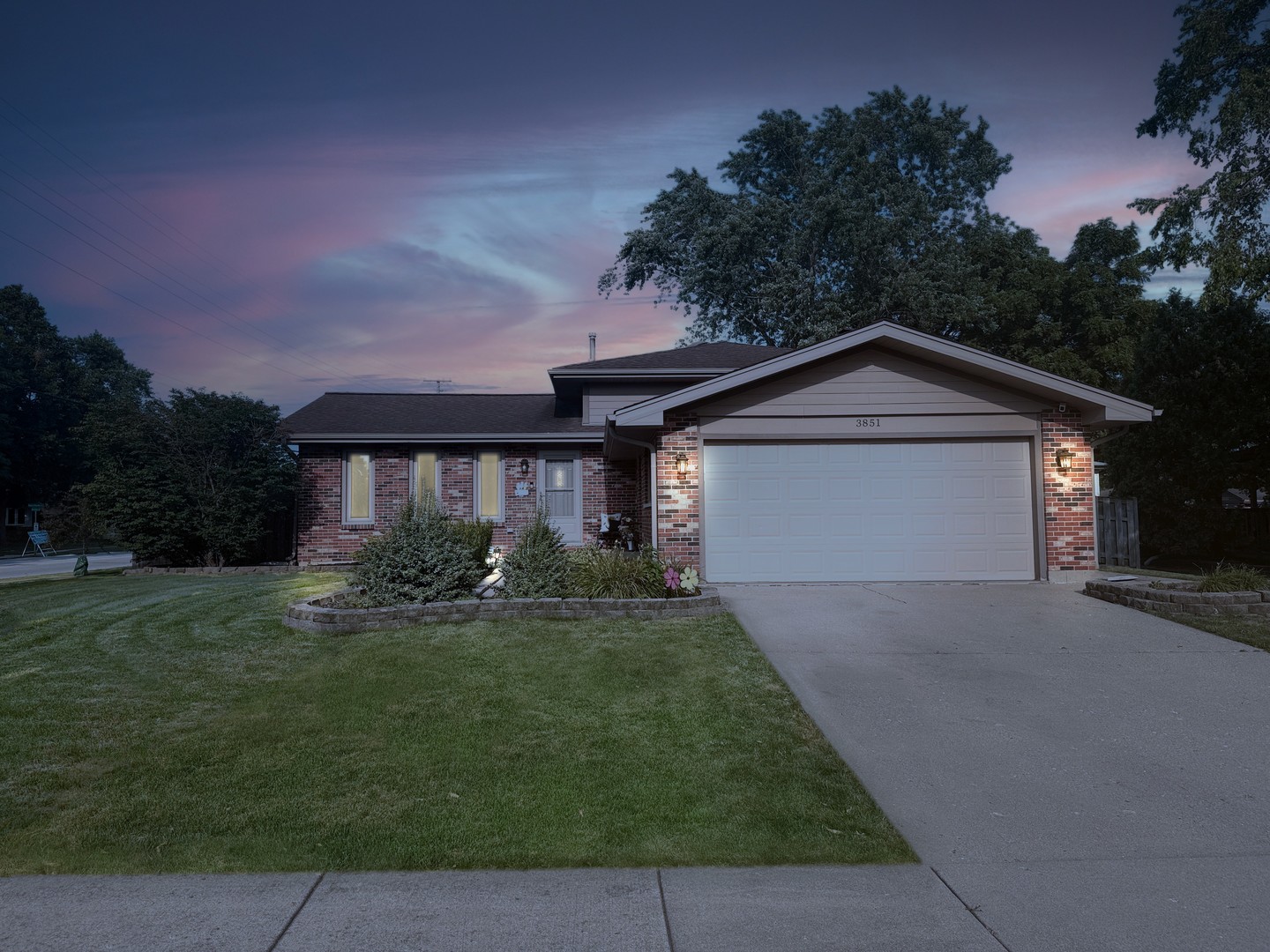 3851 N GALENA Court