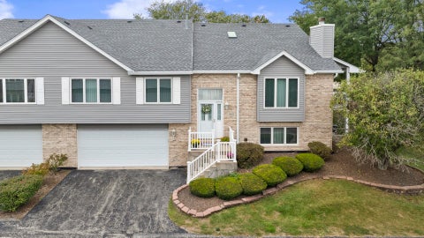 Photo of 11147 Saratoga Drive, Orland Park, IL 60467 (MLS # 12761100)