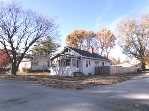 Photo of 701 W South Street, Clinton, IL 61727 (MLS # 12516935)