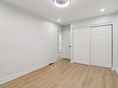 Tiny photo for 325 Colony Green Drive, Bloomingdale, IL 60108 (MLS # 12548197)