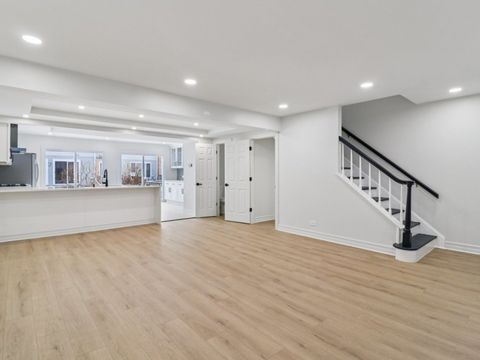 Tiny photo for 325 Colony Green Drive, Bloomingdale, IL 60108 (MLS # 12548197)