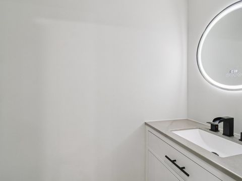 Tiny photo for 325 Colony Green Drive, Bloomingdale, IL 60108 (MLS # 12548197)