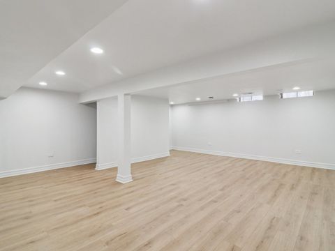 Tiny photo for 325 Colony Green Drive, Bloomingdale, IL 60108 (MLS # 12548197)