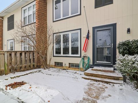 Tiny photo for 325 Colony Green Drive, Bloomingdale, IL 60108 (MLS # 12548197)