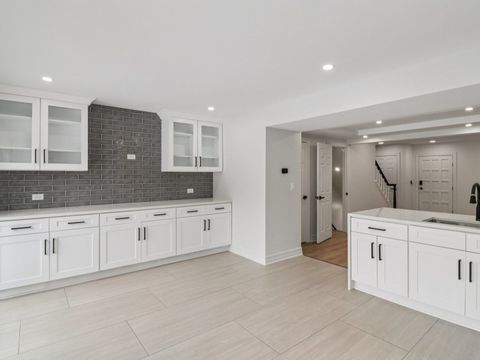 Tiny photo for 325 Colony Green Drive, Bloomingdale, IL 60108 (MLS # 12548197)