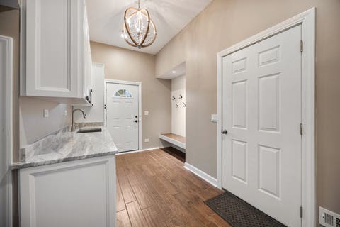 Tiny photo for 23w531 W Walnut Street, Roselle, IL 60172 (MLS # 12607378)