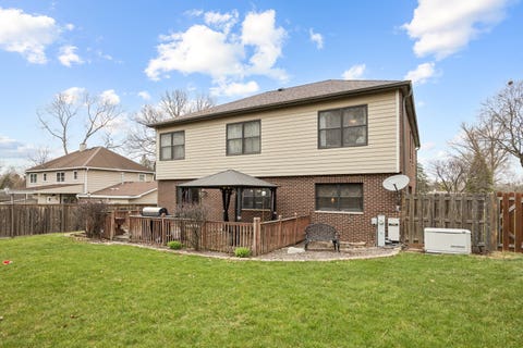 Tiny photo for 23w531 W Walnut Street, Roselle, IL 60172 (MLS # 12607378)
