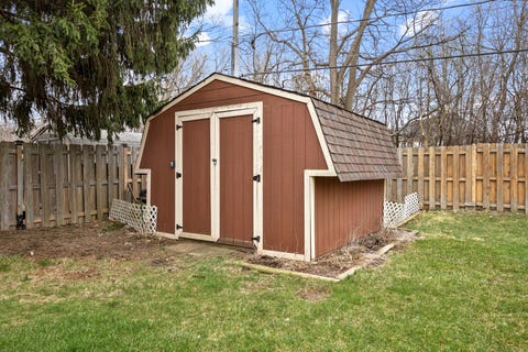 Tiny photo for 23w531 W Walnut Street, Roselle, IL 60172 (MLS # 12607378)