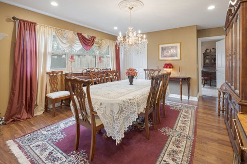 Tiny photo for 23w531 W Walnut Street, Roselle, IL 60172 (MLS # 12607378)