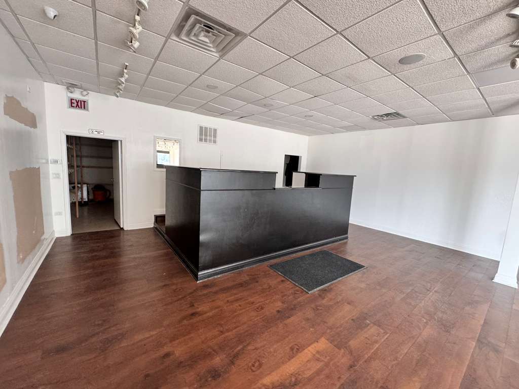 4324 W Fullerton Avenue