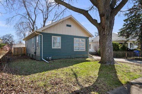 Tiny photo for 716 Morton Avenue, Kewanee, IL 61443 (MLS # 12589255)