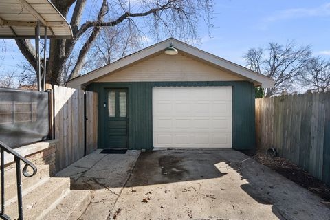 Tiny photo for 716 Morton Avenue, Kewanee, IL 61443 (MLS # 12589255)