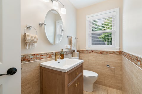 Tiny photo for 447 Ridge Avenue, Clarendon Hills, IL 60514 (MLS # 12730375)